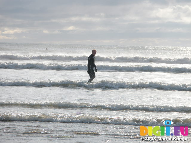 JT00092 Marijn surfing